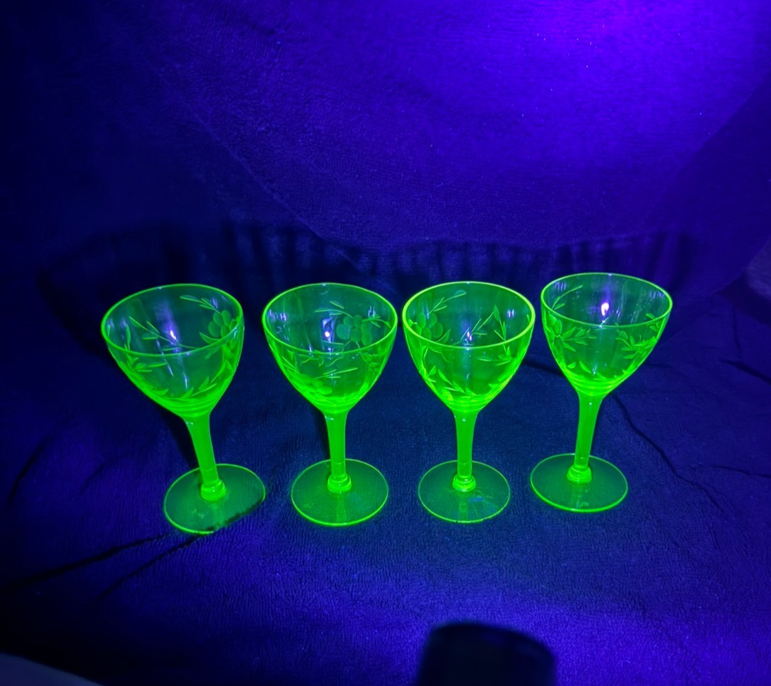 Uranium Glass Cordial Glasses UV Reactive Stemware Set of 4