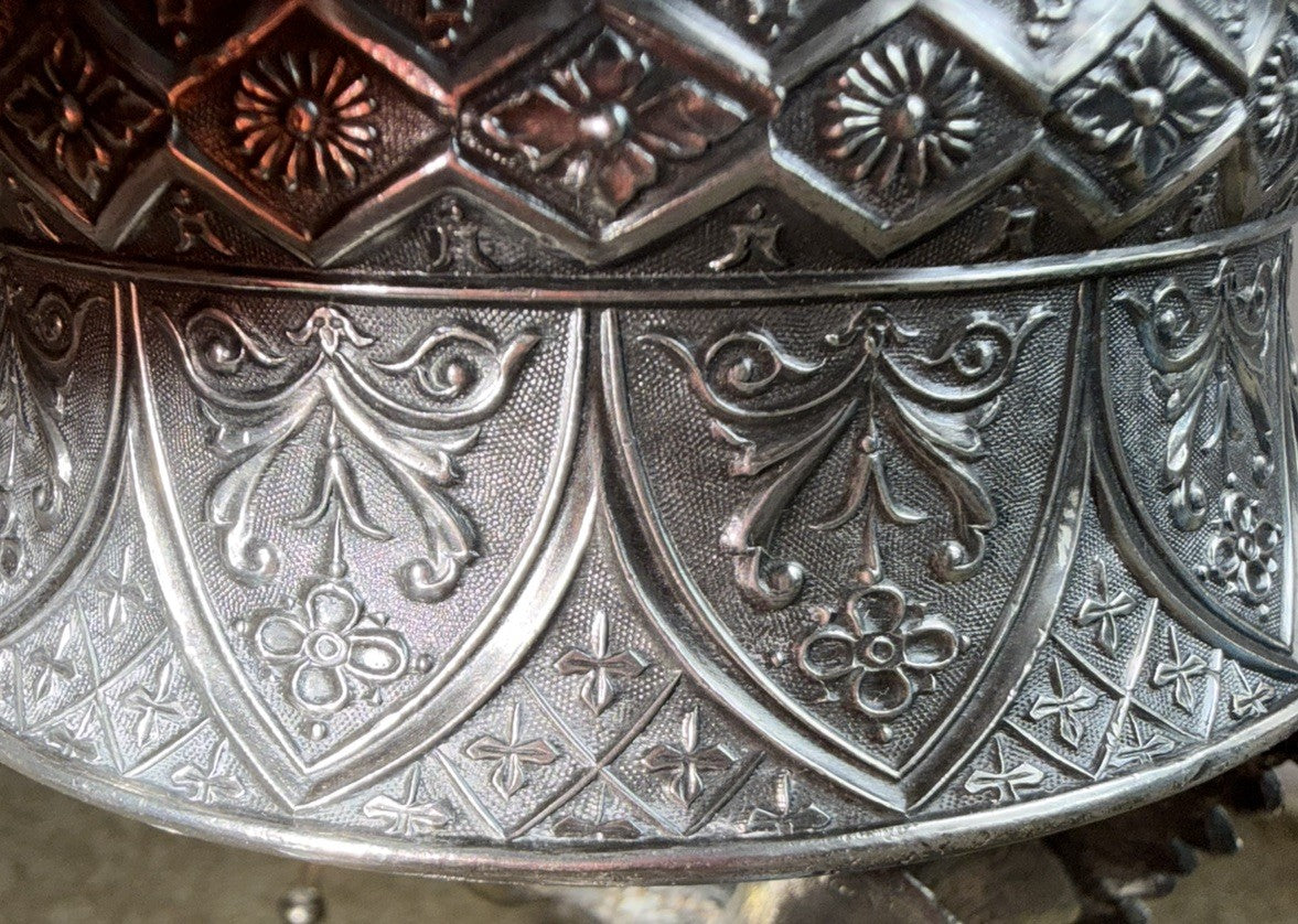 RARE VICTORIAN DERBY SILVER WINGED PUTTI CENTERPIECE GLASS BOWL SILVERPLATE